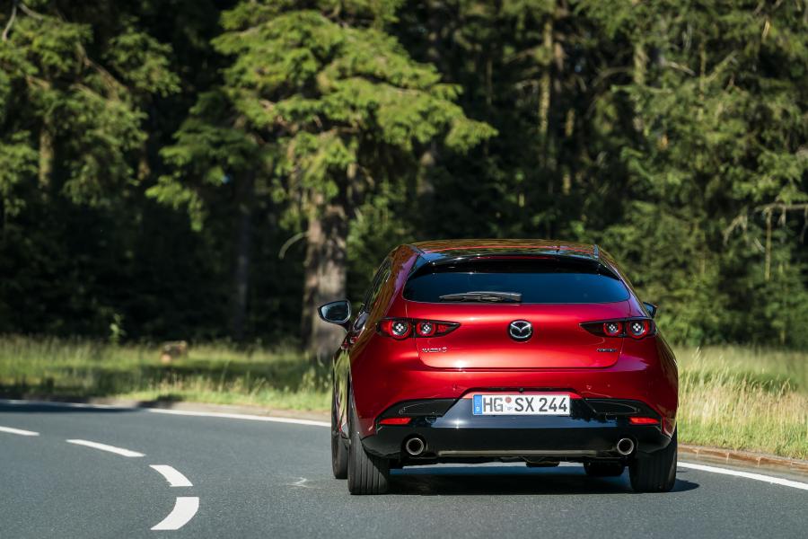  Mazda3 Skyactiv-X Hatchback (BP) 2019 года  (WW) (фото 10 из 34)